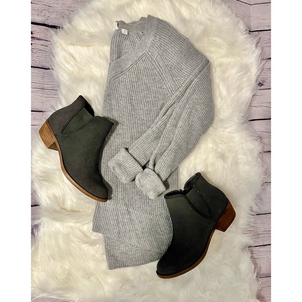 🐑 Gap Wool Sweater | Sz XS | Merino Wool Raglan Knit Gray V-Neck Sweater